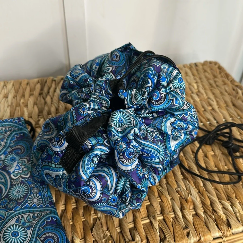 Blue Paisley Drawstring Bag‎
